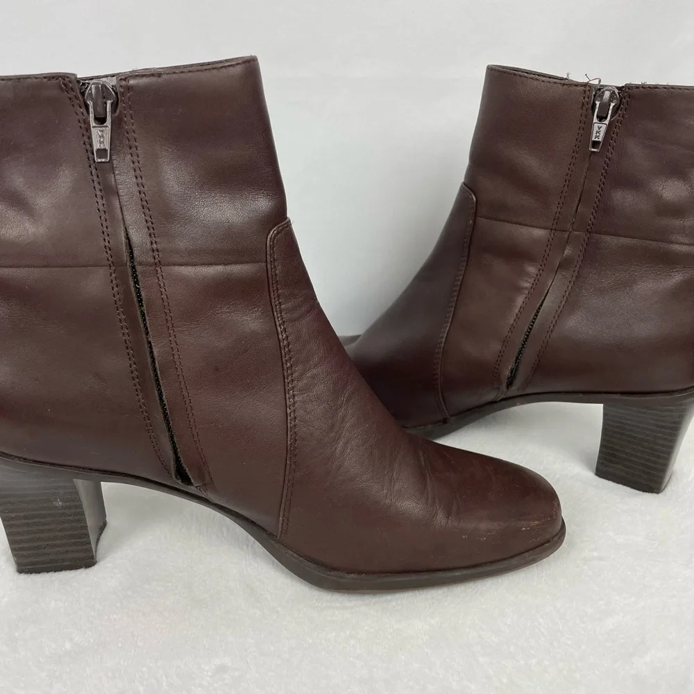 Croft & Barrow Brown Faux Leather Boots 8